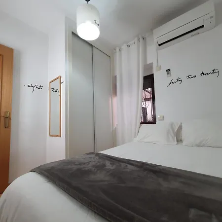 Toledorooms Estrella Con Azotea En El Casco Appartement *