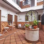Toledorooms Estrella Con Azotea En El Casco *