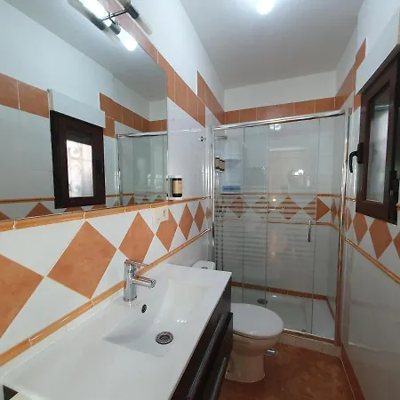 Toledorooms Estrella Con Azotea En El Casco *